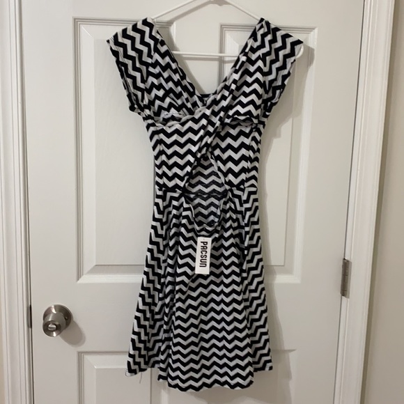Pacsun Black and white dress size medium - Picture 2 of 4